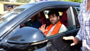 siddhivinayak, shehzada, film, allu arjun, kartik aryan, mumbai traffic police, fine, siddhivinayak temple