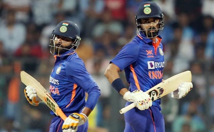 राहुल और जडेजा की शानदार बैटिंग से वानखेड़े पर 11 साल बाद भारत वनडे जीता -  City Headlines