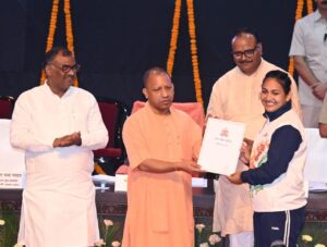 Lok Bhavan, CM, Yogi, Player Quota, Constable, Divya Kakran, Medal, UP, UP Police