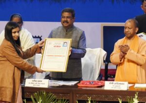  Lucknow, Chief Minister, Yogi, CM, Yogi Adityanath, Union Education Minister, Dharmendra Pradhan, PMshree School, Modernization Program